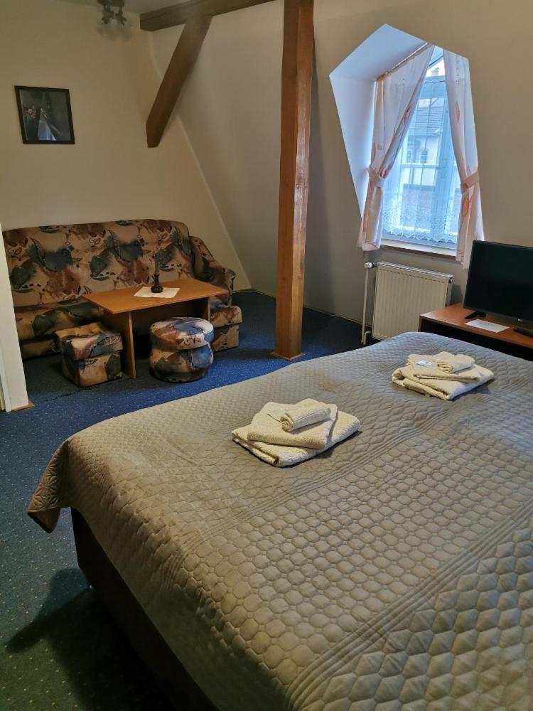Hotel Alster Jevíčko Esterno foto